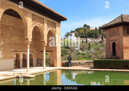 Generalife vu de Palacio del Partal, Partal Palais, Jardines del Partal, le jardins Partal, Alhambra, Banque D'Images