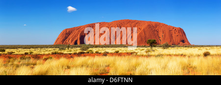 Paysages paysage pano panoramique panorama australien outback Ayers Rock Uluru, dans le Territoire du Nord en Australie Centrale Banque D'Images