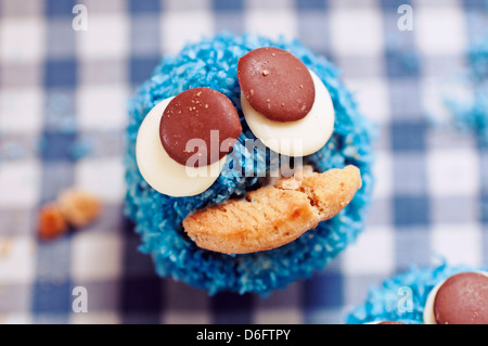 Cookie Monster cupcake Banque D'Images