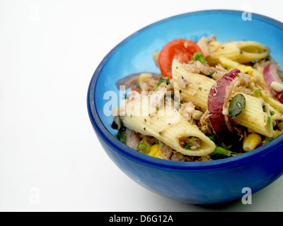 Salade de maïs au thon sain avec fiche Banque D'Images