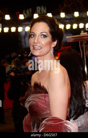 L'actrice allemande Natalia Wörner assiste à la première de 'Adieu ma Queen' lors de l'ouverture du 62e Festival International du Film de Berlin, Berlinale Berlinale Palast, à Berlin, Allemagne, le 09 février 2012. Photo : Hubert Boesl Banque D'Images