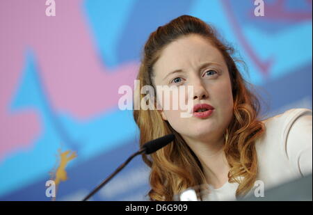 L'actrice britannique Andrea Riseborough assiste à la conférence de presse du film Shadow Dancer    au cours de la 62e édition du Festival International du Film de Berlin, à Berlin, Allemagne, 12 février 2012. Le film est présenté en compétition à la 62e Berlinale allant du 09 au 19 février. Photo : Angelika Warmuth Banque D'Images