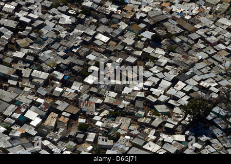 Imizamo Yethu township, Hout Bay, Cape Town, Afrique du Sud - vue aérienne Banque D'Images