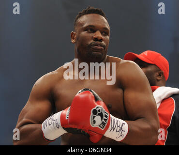 Dereck Chisora boxeur britannique au cours de la WBC World Heavyweight Championship dans la Halle olympique de Munich, Allemagne, 18 février 2012. Klitschko a défendu son titre des poids lourds du Conseil mondial de la boxe. Photo : Marc Mueller Banque D'Images