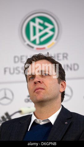 Manager de l'équipe nationale de football allemand Oliver Bierhoff parle lors d'un atelier des médias de la Fédération allemande de football (DFB) à Berlin, Allemagne, 22 février 2012. L'équipe pour le match international contre la France est d'être annoncé et une mise à jour sur les préparatifs du prochain championnat européen ne sera accordée. Photo : JENS WOLF Banque D'Images