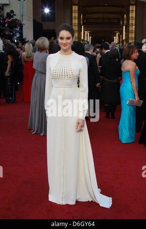 L'actrice Shailene Woodley nous arrive au 84e congrès annuel de l'Academy Awards aka Oscars chez Kodak Theatre de Los Angeles, USA, le 26 février 2012. Photo : Hubert Boesl Banque D'Images