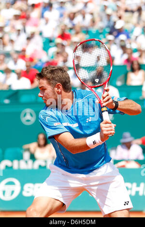 MONTE CARLO, MONACO. 18 avril 2013. Stanislas Wawrinka de Suisse en action au cours du troisième match contre Andy Murray de Grande-bretagne (pas sur la photo) sur le quatrième jour de l'ATP Masters de Monte Carlo, du Monte-Carlo Sporting Club le 18 avril 2013 à Monte-Carlo, Monaco. (Photo de Mitchell Gunn/ESPA/Alamy Live News) Banque D'Images