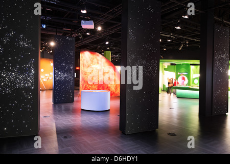 Planétarium de Montréal, le parc olympique, complexe par les architectes Cardin Ramirez Julien et d'Aedifica, Canada Banque D'Images