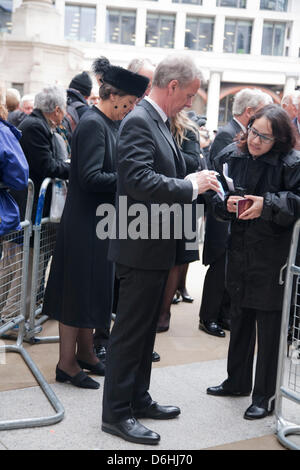 Vous funèbre lors des funérailles de la Baronne Thatcher tenue à la Cathédrale St Paul, à Londres, Royaume-Uni le 17 avril 2013. Margaret Thatcher a également connu sous le nom de "dame de fer" était le plus ancien Premier ministre britannique du 20e siècle et est la seule femme à avoir occupé la fonction. Banque D'Images