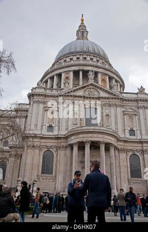 Les funérailles de la Baronne Thatcher tenue à la Cathédrale St Paul, à Londres, Royaume-Uni le 17 avril 2013. Margaret Thatcher a également connu sous le nom de "dame de fer" était le plus ancien Premier ministre britannique du 20e siècle et est la seule femme à avoir occupé la fonction. Banque D'Images