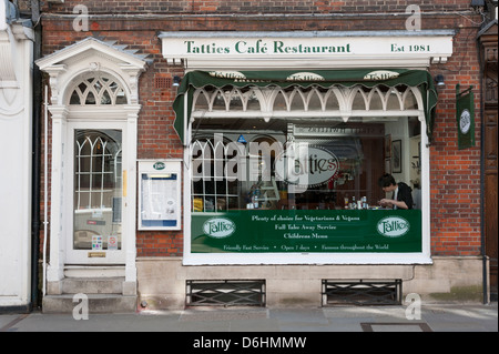 Le café et restaurant Tatties Trinity Street Cambridge UK Banque D'Images