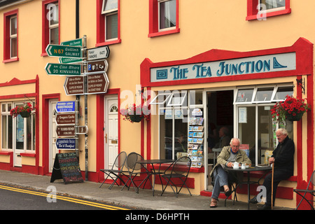 Kinvarra, comté de Galway, Irlande. Storefront. Banque D'Images