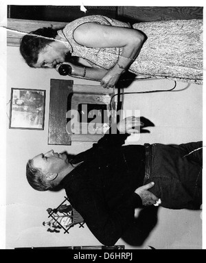 Harold Fischer Sr. a servi comme pilote pendant la guerre de Corée et est devenu connu sous le nom de 'Paper Tiger' as. Son service a contribué à l'histoire du combat aérien pendant la guerre. Banque D'Images