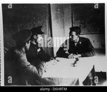 Harold Fischer, connu sous le nom d'as de tigre de papier pendant la guerre de Corée, est devenu célèbre pour ses compétences en combat aérien. Ses contributions à l'aviation militaire pendant la guerre de Corée font partie de l'histoire de l'aviation. Banque D'Images