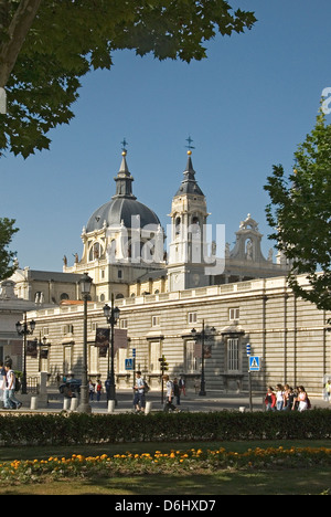 Cathédrale Santa María la Real de la Almudena, Madrid, Espagne Banque D'Images