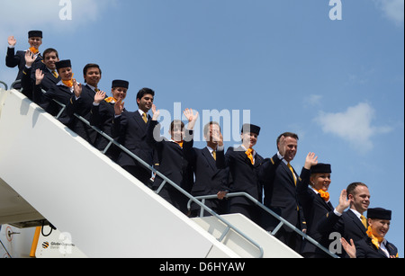 Berlin, Allemagne, l'équipage d'un A380 Lufthansa sur la passerelle sur l'aéroport de Berlin-Tegel Banque D'Images