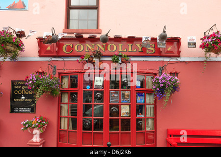 Kinvarra, comté de Galway, Irlande. Storefront. Banque D'Images