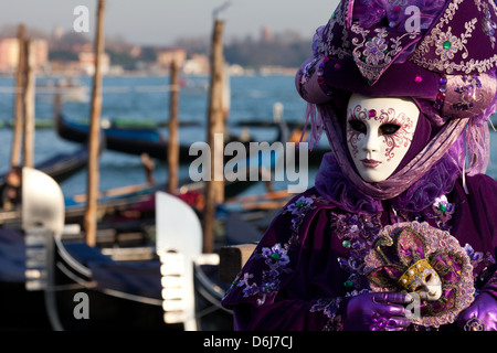 À masques Carnaval de Venise sur la place Saint-Marc, Venise, Vénétie, Italie, Europe Banque D'Images