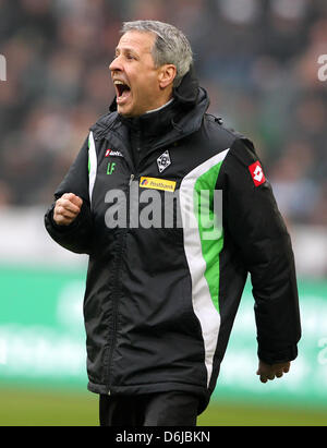 Fußball Bundesliga, 25. Spieltag Borussia Mönchengladbach, - SC Freiburg am Samstag (10.03.2012) im Borussia-Park à Mönchengladbach. Mönchengladbacher der Trainer Lucien Favre. Foto : Roland Weihrauch dpa/lnw Banque D'Images