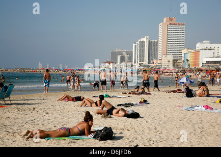 Plage, à Tel Aviv, Israël, Moyen Orient Banque D'Images
