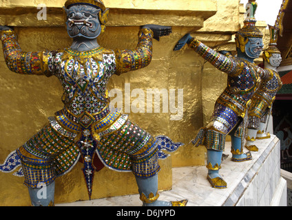 Des statues de monkey-Démons, Wat Phra Kaew temple, Grand Palace, Bangkok, Thaïlande, Asie du Sud-Est, Asie Banque D'Images