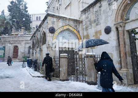 La neige à Jérusalem le 10 janvier 2013. Troisième station de la Via Dolorosa. Banque D'Images