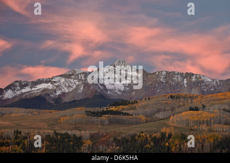 Wilson à l'aube pointe à l'automne, l'Uncompahgre National Forest, Colorado, États-Unis d'Amérique, Amérique du Nord Banque D'Images