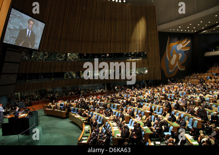 Le président français Nicolas Sarkozy offre une adresse à l'Assemblée générale des Nations Unies au siège de l'ONU le 21 septembre Banque D'Images