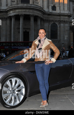 Jessica Ennis pose lors d'un photocall à Carter Lane Gardens pour lancer son implication avec le Seigneur Mayor's Show de Londres, Banque D'Images