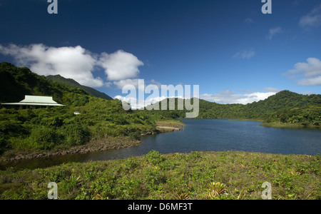 Laudat, Dominique, le lac d'eau douce dans le parc national du Morne Trois Pitons Banque D'Images