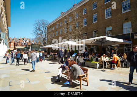 Le duc de York Square Kings Road Chelsea London UK Banque D'Images