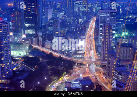 Les autoroutes et les routes à Tokyo, Japon Banque D'Images