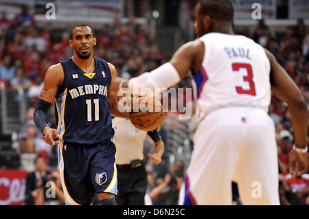 Los Angeles, Californie, USA. 20 avril, 2013. Memphis' Mike Conley de basket de la NBA lors de la Conférence de l'Ouest 1 la première ronde des séries éliminatoires entre les Memphis Grizzlies et les Los Angeles Clippers au Staples Center de Los Angeles, Californie. Josh Thompson/Cal Sport Media/Alamy Live News Banque D'Images