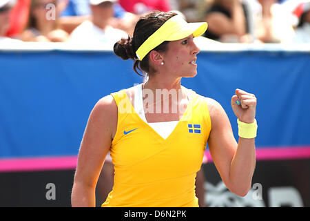 Delray Beach, Florida, USA. 20 avril, 2013. Sofia Arvidsson de Suède réagit lors de la Fed Cup contre USA à Delray Beach en Floride Banque D'Images