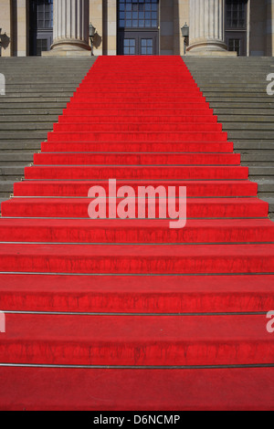 Berlin, Allemagne, tapis rouge sur l'escalier au Konzerthaus am Gendarmenmarkt Banque D'Images