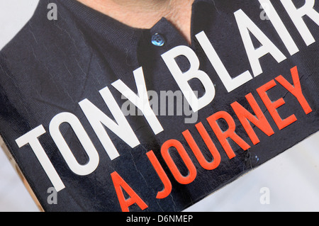 Ex-premier ministre Tony Blair's book cover Banque D'Images