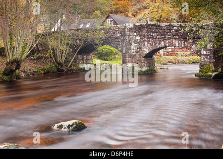 Fingle Bridge et de la rivière Teign, Dartmoor National Park, Devon, Angleterre, Royaume-Uni, Europe Banque D'Images