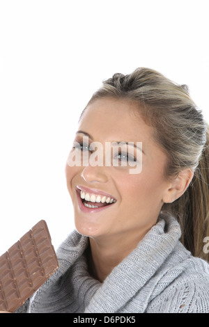 Woman Eating Chocolate Bar Banque D'Images