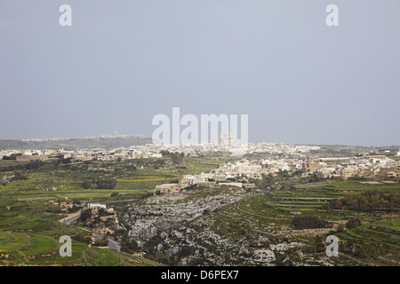 Malte, Gozo, Xlendi, vue de Xewkija, ville, église, paisible, harmonieux, Malte, Gozo Xlendi, Blick auf Xewkija, Stadt, Kirche Banque D'Images