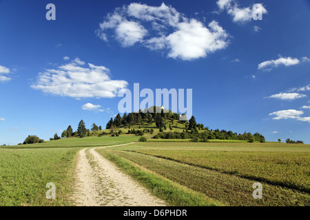 Allemagne, Bade-Wurtemberg, Jura souabe, Kornbühl Köfer-ille, les collines, les champs, les choses Chapelle paisible, harmonieux Banque D'Images