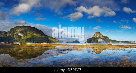 El Nido bay et l'île Cadlao à marée basse, Palawan, Philippines Banque D'Images