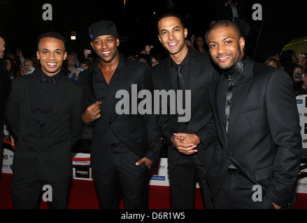 Jonathan Gill, Marvin Humes, Oritse Williams et Aston Merrygold JLS de la MOBO Awards 2011 - Arrivées Glasgow, Écosse - Banque D'Images