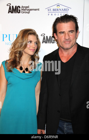 AnnaLynne McCord et Dominic Purcell AnnaLynne McCord de "90210" pour la reconstruction de la femme Projet St Bernard at Pure Banque D'Images