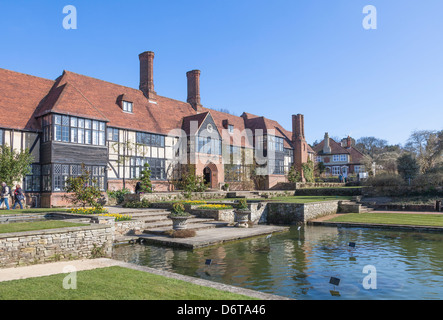 Le jardin de la Royal Horticultural Society et de laboratoire à Wisley, Surrey, Angleterre abritant les laboratoires de l'ERS Banque D'Images