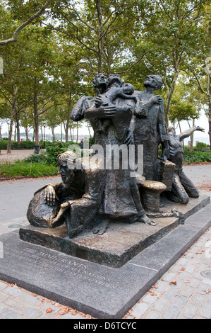 Un mémorial pour les immigrants dans Battery Park, New York City USA Banque D'Images