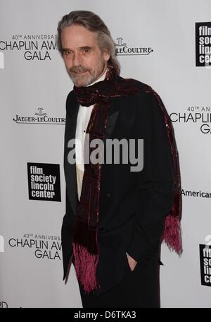 New York, USA. 22 avril 2013Jeremy Irons aux arrivées pour 40e Gala annuel de Chaplin, Avery Fisher Hall, au Lincoln Center, New York, NY Le 22 avril 2013. Photo par : Derek Storm/Everett Collection/DPA/Alamy Live News Banque D'Images