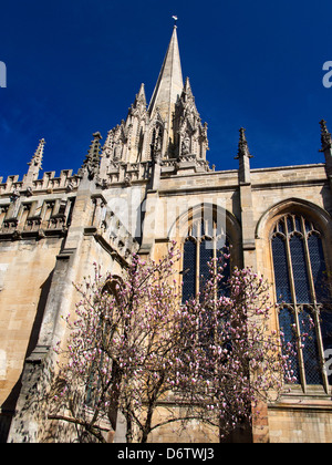 Saint Mary's Church, Oxford au printemps 2 Banque D'Images