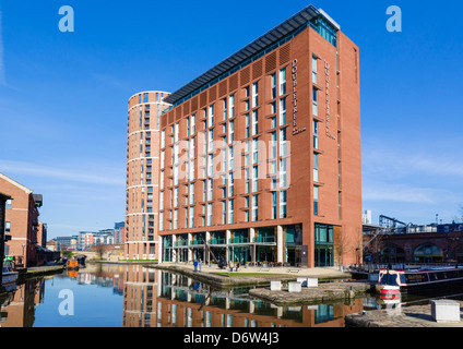 L'Hôtel Doubletree by Hilton à Granary Wharf dans le centre-ville, Leeds, West Yorkshire, Royaume-Uni Banque D'Images