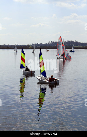 Grange de l'île Club de voile du réservoir, West Molesey Surrey, Angleterre, Royaume-Uni Banque D'Images