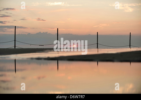 Wangerooge, Allemagne, coucher de soleil sur la plage de la mer du Nord de l'île de Wangerooge Banque D'Images